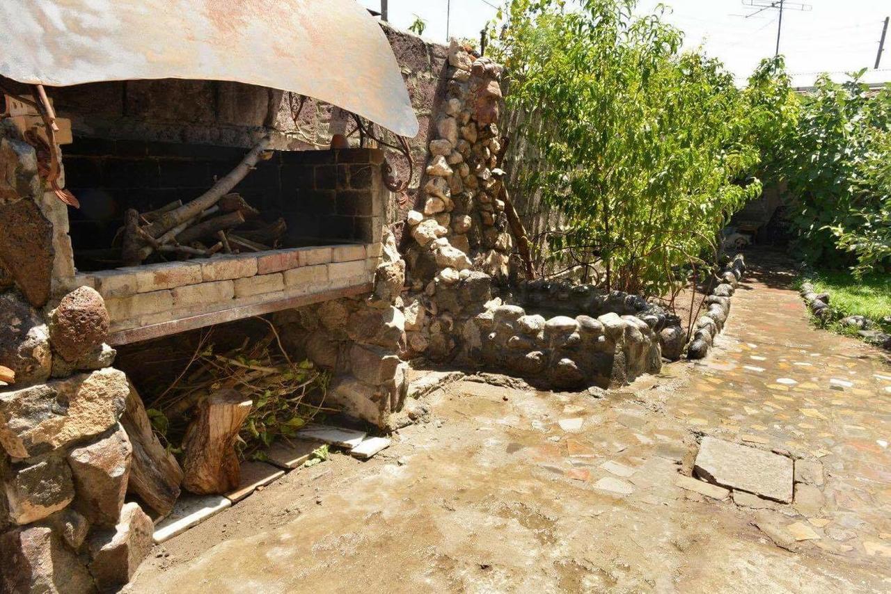 Hotel Master'S House Dayan Erivan Exterior foto
